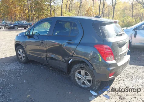 2019 Chevrolet Trax Ls from USA, damaged, VIN 3GNCJNSB2KL387167
